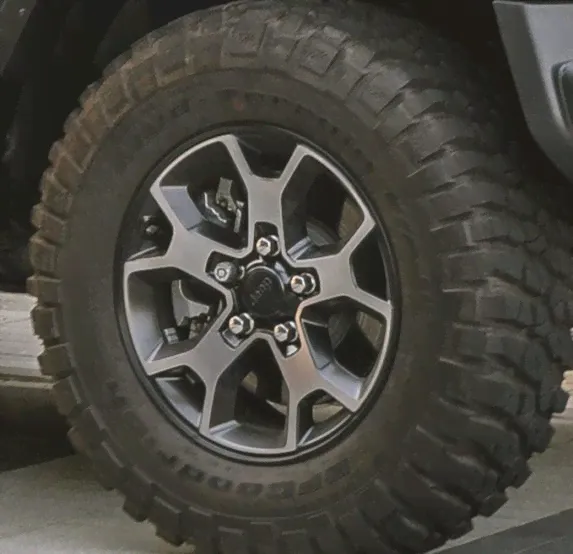 Jeep Wrangler R17 (6BZ39TRMAA)-0
