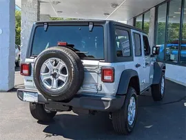 Jeep Wrangler Unlimited Sport