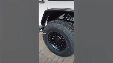 Jeep Rubicon JK JL Velg  KMC Omega Ring 17 Ban Kanati Mud Hog M/T