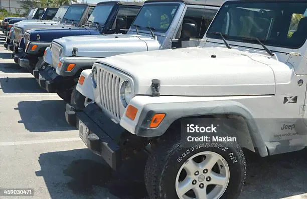 Jeep Wrangler — стоковые фотографии и другие картинки Jeep Wrangler - Jeep Wrangler, 4х4, Chrysler