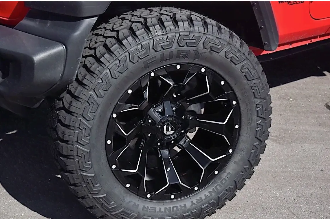 Диски Fuel D576 R20 - оригинал на Jeep Wrangler-0