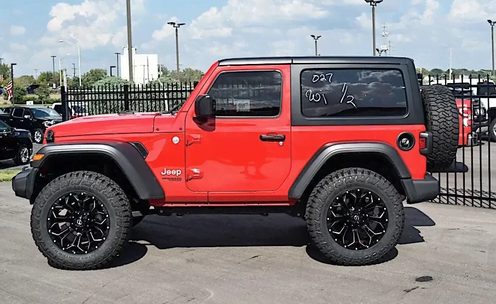 Диски Fuel D576 R20 - оригинал на Jeep Wrangler-1